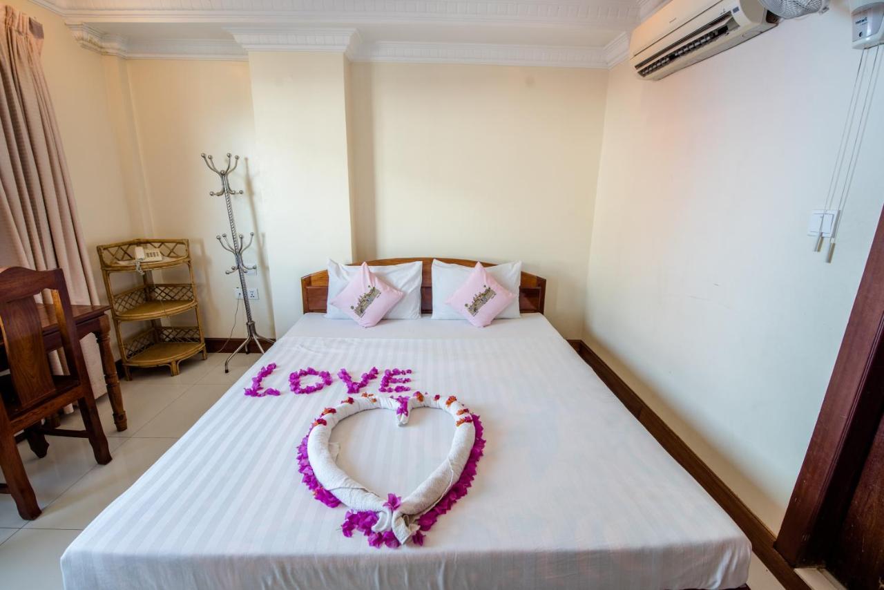 Seng Hout Hotel Battambang Exterior foto