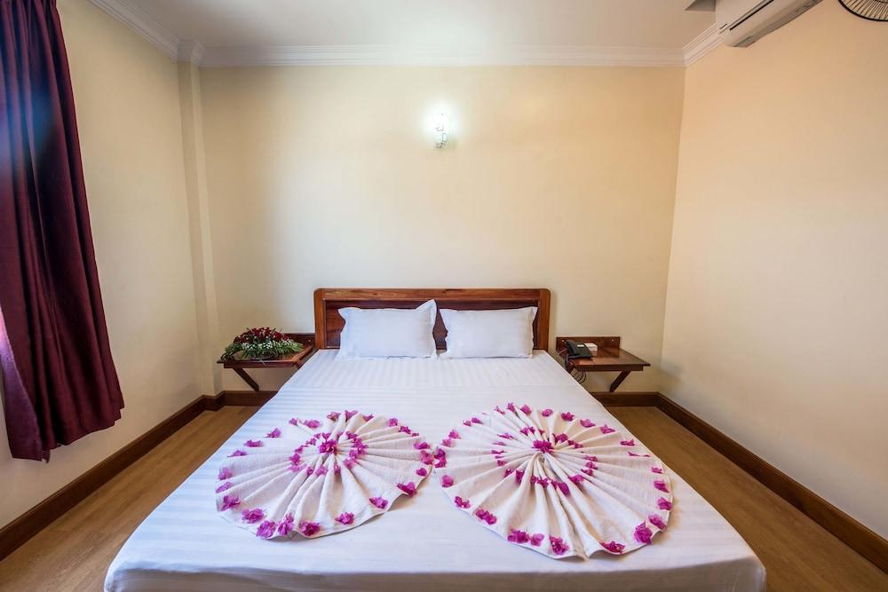 Seng Hout Hotel Battambang Exterior foto