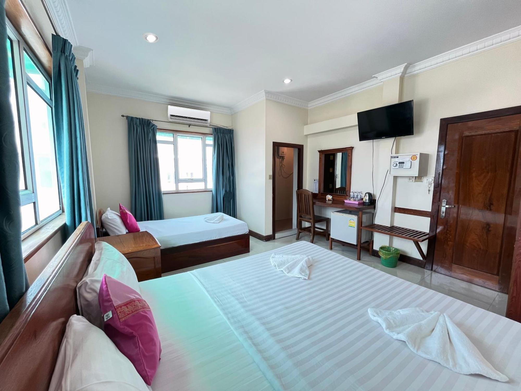 Seng Hout Hotel Battambang Exterior foto