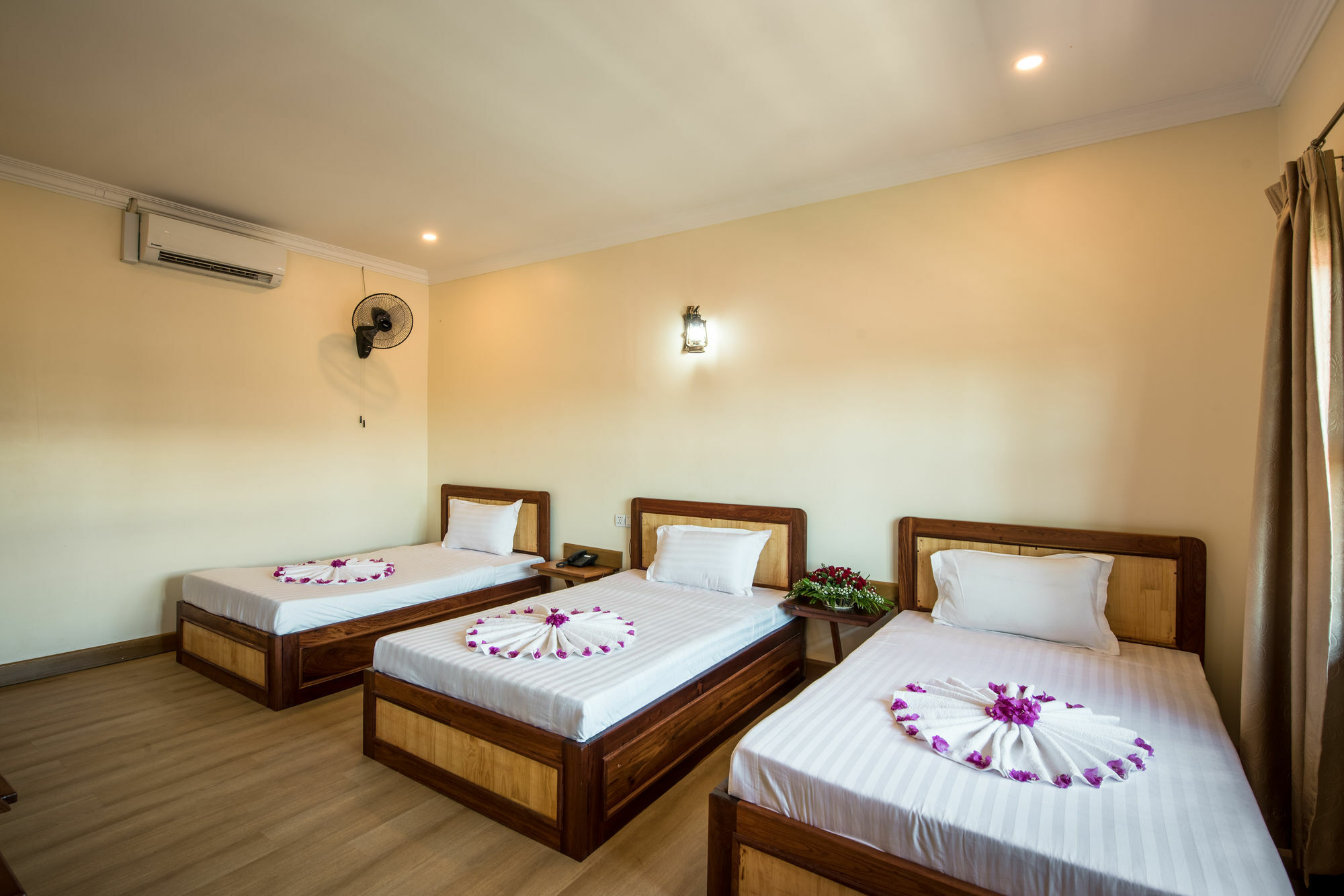 Seng Hout Hotel Battambang Exterior foto